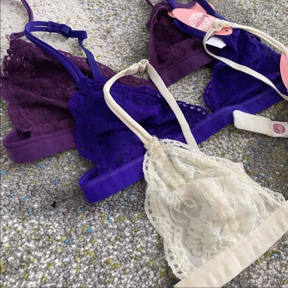 Brand New Set of 3 Sexy Lace Bras Size Small